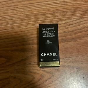 Chanel Nail Polish - 951 Originel